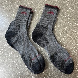 2 Pairs of Darn Tough Vermont Hiking Socks